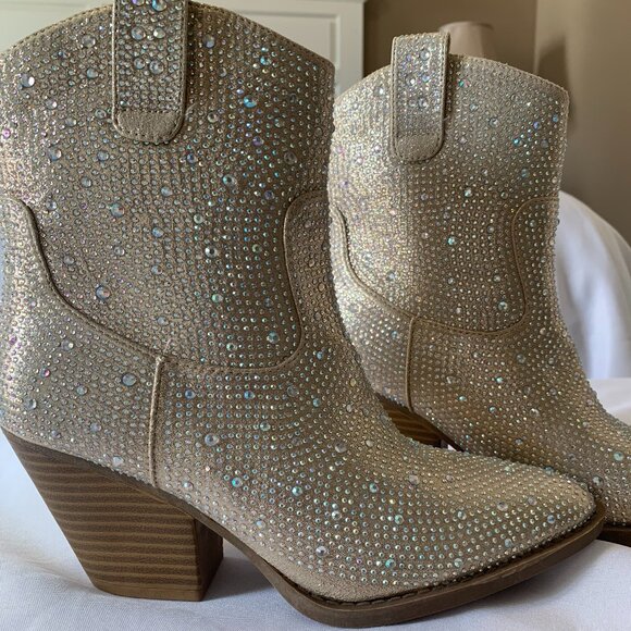 Forever Champagne Rhinestone Size 7 1/2 Cowboy Boots - NWOT - Picture 1 of 8